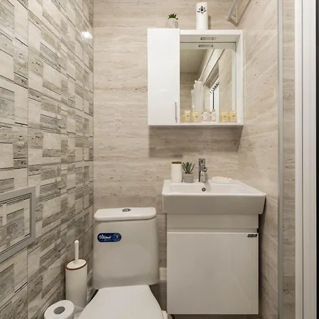 Apartman Cozy With Free Parking *