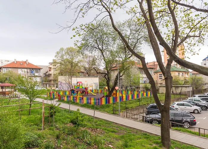 Cozy With Free Parking Daire *