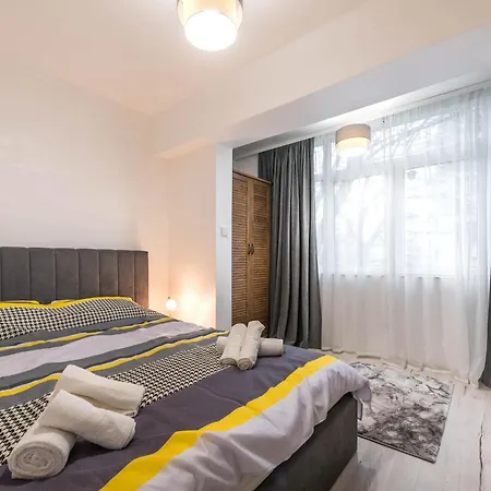 Cozy With Free Parking 公寓 *