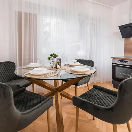 Daire Cozy With Free Parking Varna